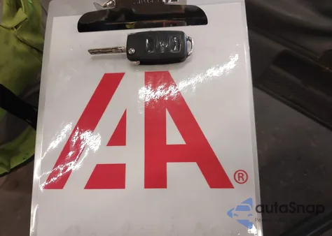 2003 Volkswagen New Beetle Gls 2.0L from USA, damaged, VIN 3VWCK21C33M417820